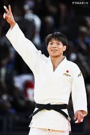 柔道を練習する子ども